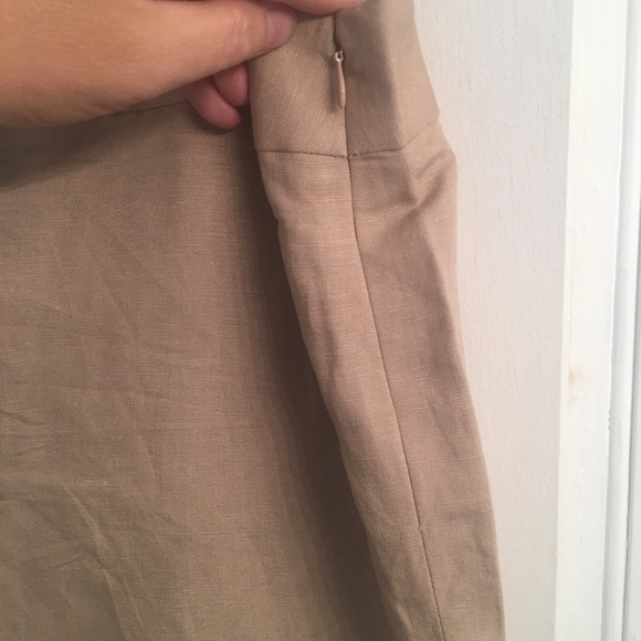 Tan linen capris - Picture 3 of 5